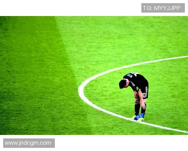 那西昂诺与独立的较量揭示了足球战术与团队精神的精彩碰撞